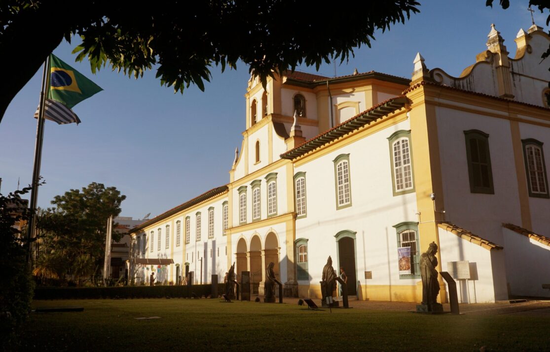 Mosteiro-da-Luz-Quermece-scaled.jpg