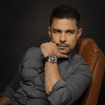 De viral espontâneo a carro-chefe, ZEZÉ DI CAMARGO transforma ‘Irmão da Lua’ no motor do EP Essência, Rústico