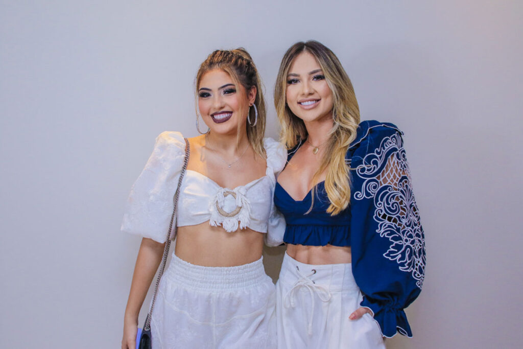 mariana-menezes-e-virginia-fonseca-conexao-teen.jpg